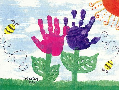 Hand Flowers and Bees Art To Remember Projects Preschool, Spring Handprint Crafts, Spring Crafts For Infants, Crafts For Infants, Square One Art, Aries Tattoo Ideas, Handprint Artwork, Handprint Flowers, Square 1 Art