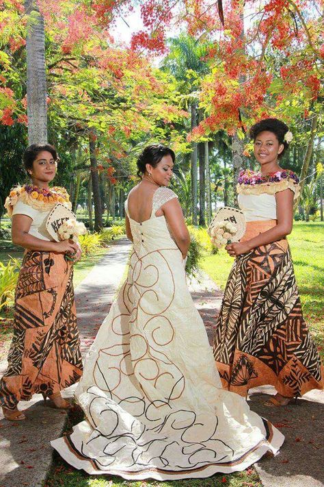 Fiji wedding dress • Follow Maude and Hermione on Pinterest for more wedding ideas and inspirations! • Tapa Wedding Dress, Fijian Wedding Dress, Samoan Wedding Dress, Traditional Hawaiian Wedding Dress, Tongan Wedding, Samoan Wedding, Island Wedding Dresses, Tropical Wedding Dresses, Polynesian Wedding