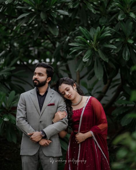 9567137848 Copal Poses, Couple Poses Reception, Engment Pose, Copal Photography, Pre Wedding Photoshoot Indian, Saree Couple Poses, Engagement Couple Poses Indian, Reception Couple Poses, Indian Couple Photography