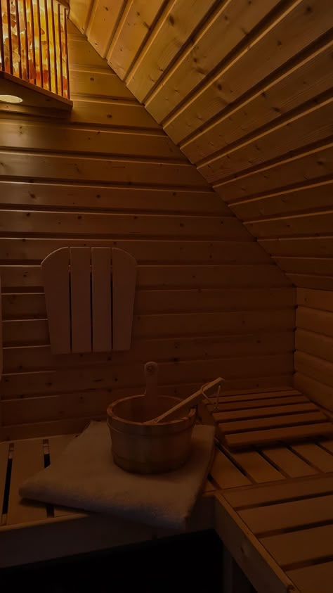 Sauna Aesthetic, Salt Room Therapy, Bath Aesthetic, Salt Room, Eyelash Technician, Story Ideas Pictures, History Of Photography, Beautiful Images Nature, Creative Living