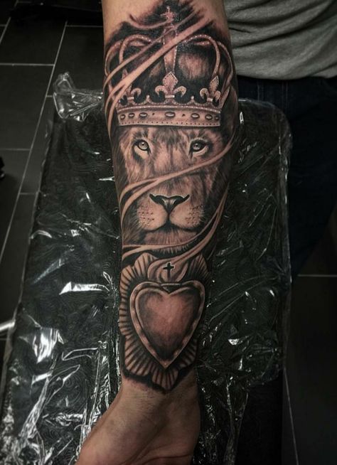 Lion wearing Crown and Sacred Heart by Angel at Puzzle Piece Tattoo San Francisco CA #tattoos #tattoo #beauty Lion Wearing Crown Tattoo, Heart Of A Lion Tattoo, Lion Heart Tattoo, Lion Wearing Crown, Religious Tattoo Sleeves, Hart Tattoo, Puzzle Piece Tattoo, Heart Of A Lion, Piece Tattoo