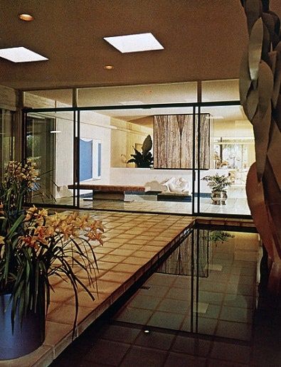 Arthur Elrod | Architectural Digest Tile Walkway, Dark Mid Century Modern, Arthur Elrod, Mid Century Modern Homes Exterior, 70s Architecture, Residence Architecture, 60s Interior, Usa Living, Futuristic Designs