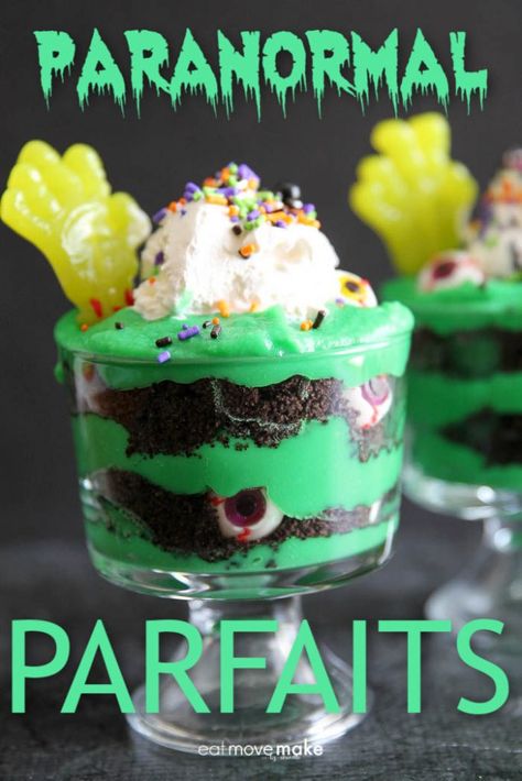 Paranormal parfaits - Halloween parfaits Scary Halloween Food, Pasteles Halloween, Creepy Halloween Food, Halloween Parfait, Halloween Food Desserts, Parfait Desserts, Easy Halloween Food, Easy Meal Ideas, Halloween Eyeballs