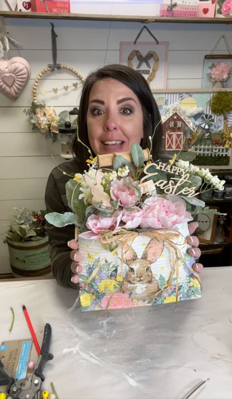 Smashed Tin Can Easter Craft – Lizzy & Erin Decoupage Smashed Tin Cans With Napkins, Smashed Tin Can Crafts Diy, Smashed Tin Can Crafts, Crafts With Cans Ideas, Smash Can Craft, Smashed Cans Diy, Smashed Can Craft, Tin Can Crafts Diy, Smashed Cans