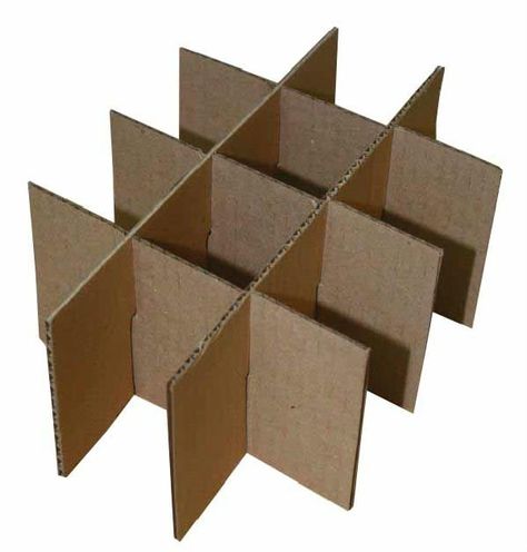 How to make separate sections in a cardboard box. How To Make A Punch Box Gift, Punch A Present Diy, Punch Box Gift Ideas, Punch Box Diy, Punch Box Birthday Gift Ideas, How To Make Punch, Boys Birthday Party Games, Classroom Birthday, Football Birthday Party