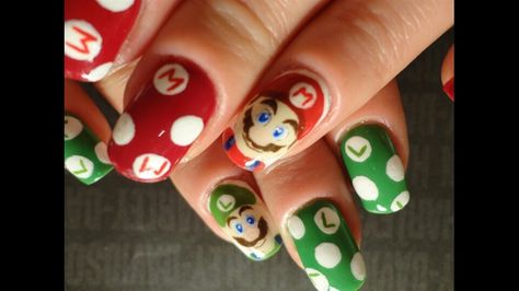 Mario and Luigi Super Mario Bros Nail Art, Mario Brothers Nails, Mario And Luigi Nails, Luigi Nails, Luigi Makeup, Mario Kart Nails, Animation Nail Art, Super Mario Nails, Mario Nail Art