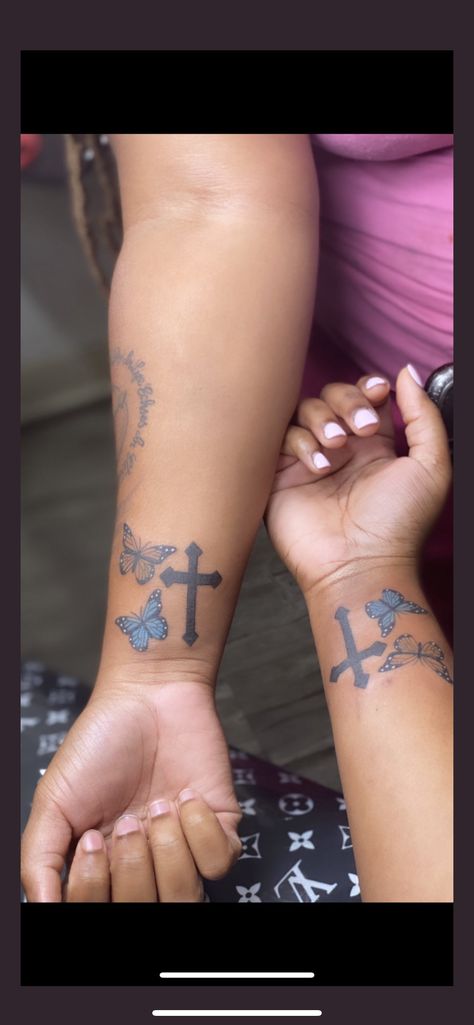 Black Sisters Tattoos, Two Matching Tattoos, Matching Tattoos With Sister In Law, Matching Tats With Mom, Matching Baddie Tattoos, Tattoos For Your Sister, Matching Tattoos Grandma Granddaughter, Matching Tattoos Black People, Tattoos For Sisters Meaningful