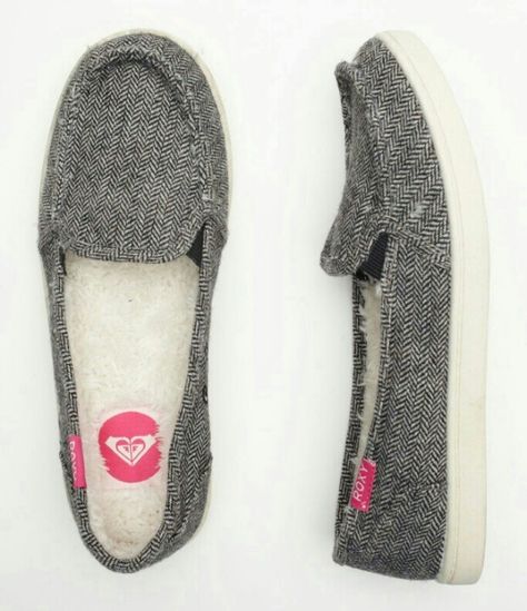 Roxy Roxy Shoes, Wool Shoes, Beach Clothes, Clothes For Girls, Park Lane, Hippopotamus, Crazy Shoes, Shoe Obsession, Trendy Shoes