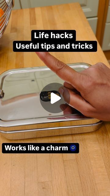 Sudha Lukka on Instagram: "Easy way to remove sticker and price tags, life hacks #lifehacks #diy #hacks #kichen #healthylifestyle #tips #tipsandtricks #usefultips #steel #lunch #lunchbox #glass #price #tags #sticker" Household Hacks Lifehacks, Useful Life Hacks Diy, 100 Life Hacks, 1000 Lifehacks, Hacks Lifehacks, 1000 Life Hacks, Sticker Removal, Baking Soda Uses, Amazing Life Hacks