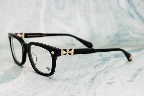 Black Glasses Aesthetic, Black And Gold Glasses, Gold And Black Jewelry, Chrome Glasses, Chrome Hearts Leather, Chrome Hearts Jewelry, Chrome Hearts Ring, Heart Glasses, Gold Glasses