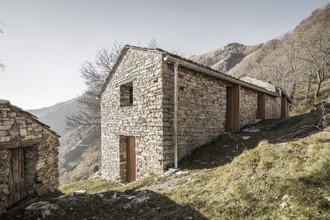 Old Swiss Mountain House Turned into a Vacation Home 3 Portugal House, Old Houses Renovation, Stone Cabin, Farmhouse Renovation, Old Stone Houses, Barn Conversion, Marie Kondo, Stone Cottage, Mountain Cabin