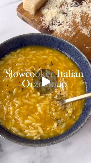 BORED OF LUNCH on Instagram: "Slowcooker Italian Orzo & Parmesan Soup 🥣 235 cals, Serves 6 (45p a bowl)   Any soup that has pasta in it is a winner for me. A hug in a bowl with hidden veg, filling with the pasta & added Parmesan say hello to you new favourite. Don’t forget to order my new Slowcooker 📕 half price. Link in bio!   Ingredients  - 2 x onions  - 2 x carrots  - 3 celery sticks  - 3 garlic cloves  - 1 bay leaf  - Salt & pepper  - 1.5L of chicken stock  - 300g dry orzo pasta  - 75g of Parsmesan to garnish  - Fresh thyme to garnish   Method  1. Add half the stock and all other ingredients apart from the pasta and Parmesan to the slowcooker. Cook on high for 3 hours  2. Blitz, add in the Orzo, remaining stock and cook for another 40-45 mins. Top with Parmesan, lashings of black pep Italian Orzo Soup, Orzo Parmesan, Italian Orzo, Orzo Soup Recipes, Parmesan Soup, Celery Sticks, Orzo Soup, Orzo Pasta, Bay Leaf