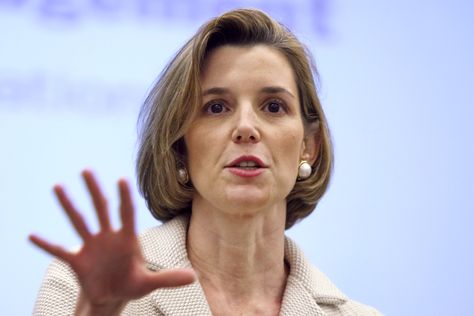 Sallie Krawcheck: This Is the Biggest Question I Ask Myself as a Working Mom Women Investing, Mutual Fund, Women In Leadership, Working Mother, Be The Change, Smart Money, Asset Management, 2024 Vision Board, The Change