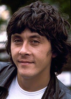 Richard Beckinsale, English Comedy, Classic Films Posters, Comedy Actors, Actors Funny, Young Celebrities, Classic Television, British Comedy, Comedy Tv