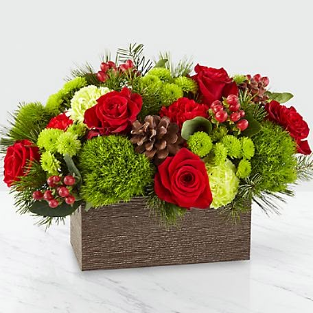 Xmas Flowers, Fresh Floral Arrangements, Christmas Cabin, Christmas Bouquet, Christmas Flower Arrangements, Church Flower Arrangements, Fresh Flower Bouquets, Christmas Floral Arrangements, Christmas Centerpieces Diy