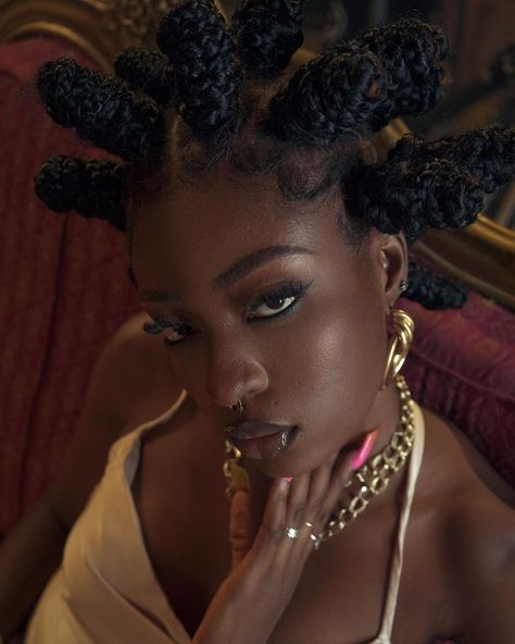 Bantu Knots With Locs, Bantu Knots With Braids, Loc Knots Styles, Poc Hairstyles, Bantu Knots Hairstyles, Afrocentric Hairstyles, Siren Eyes, Chocolate Drops, Bantu Knots