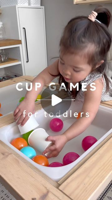 Wendy | Pediatrician on Instagram: "🌟 1 MINUTE of simple cup games to boost your toddler’s development! 🌟 Follow @ohhappyplayday for more play-based learning . . . . . #playbasedlearning #playandlearn #preschool #prekteacher #toddleractivities #childdevelopment #simpleplayideas" Learn And Play Activities, Simple Activity For Preschoolers, Toddler Activities 3 Yrs Old At Home, Creative Activity For Toddlers, Playbased Learning Activities Preschool, Play Class Activities, Language Activity For Toddlers, Premath Activities Preschool, Fun Game For Preschoolers