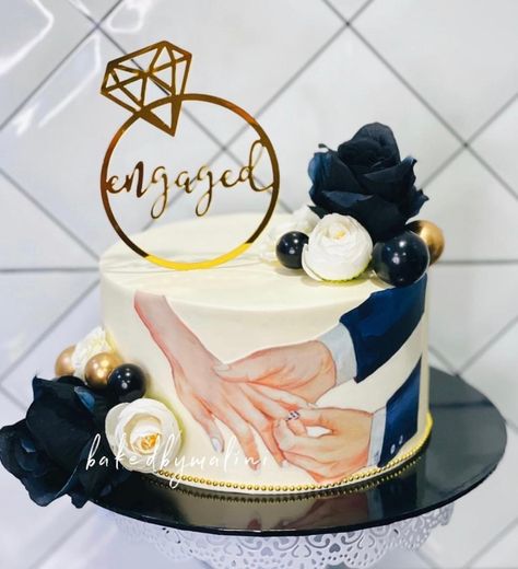 Small Engagement Cake, Engagement Theme Cake, Engagement Cake Designs Unique, Just Engaged Cake, Cake Engagement, Anniversary Cake Designs, Engagement Party Cake, Engagement Themes, Birthday Morning Surprise