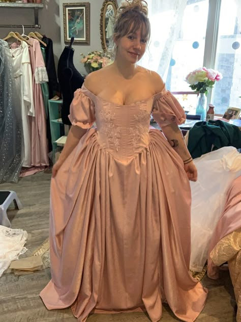 Made to order 18th Century style gown. Customizable fabric and appliqué. Made with silky sanded satin and appliqué Bridgerton Wedding, 18th Century Gown, Pretty Dresses Casual, Victorian Gown, 18th Century Dress, Womens Costumes, Shrug For Dresses, Century Dress, Elegant Black Dress