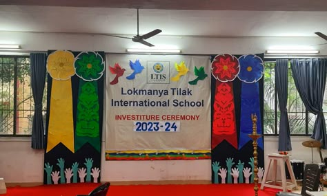 Investiture Ceremony Decoration, File Cover Ideas, Class Board Decoration, Display Boards For School, Boards For School, Orientation Day, Investiture Ceremony, File Cover, Class Board