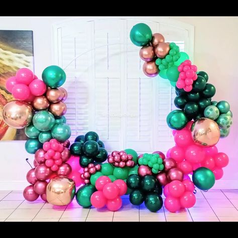 Pink And Green Balloon Garland, Column Ideas, Circle Arch, Balloon Creations, Carnival Themed Party, Gold Party Decorations, Balloon Ideas, Rose Gold Balloons, Purple Birthday