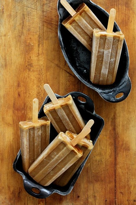 bourbon butterscotch latte Butterscotch Latte, Protein Popsicles, Coffee Popsicles, Boozy Ice Cream, Boozy Popsicles, Cold Treats, Ice Cream Popsicles, Popsicle Recipes, Ice Pops