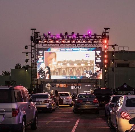 Drive In Cinema Aesthetic, Drive In Movie Aesthetic, Drive Thru Movie, Movie Drive, Car Movie, City Life Aesthetic, Drive In Movie Theater, Open Air Cinema, Dream Dates