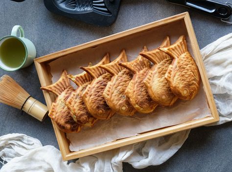 Taiyaki Recipe, Sweet Red Bean Paste, Azuki Bean, Japanese Sweet Potato, Sweet Red Bean, How To Make Sandwich, Chocolate Hazelnut Spread, Hazelnut Spread, Japanese Dessert