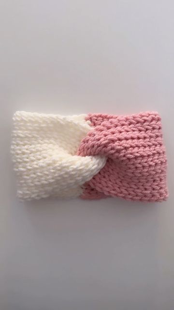 Wilma Westenberg, Crochet Tips, Knitted Wit, January 22, Ear Warmers, My Website, Le Point, Free Pattern, Knit Crochet