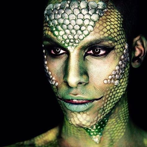 Reptile Makeup, Chameleon Costume, Snake Face Paint, Glam Halloween Party, Neon Forest, Snake Face, Snake Costume, Dragon Makeup, Snake Dragon