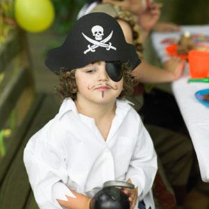 pirate party time. Frankenstein Halloween Party, Pirate Kids, Pirate Theme Party, Halloween Makeup Inspiration, Pirate Birthday Party, Camping Party, Pirate Costume, Pirate Birthday, Girl Party