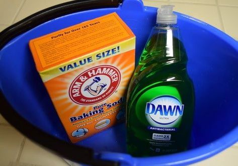 Cleaning Fiberglass Tub, Fiberglass Tub Cleaner, Shower Cleaning Hacks, Bathtub Cleaner, Fiberglass Shower, Clean Bathtub, Best Cleaner, Tub Cleaner, Natural Cleaners