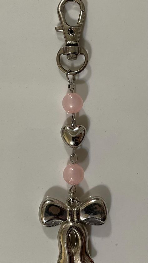 Beaded Keychain Ideas, Cute Trinkets, Art Crawl, Keychain Ideas, Beaded Keychain, Cute Keychain, Beaded Keychains, Keychains, Small Business