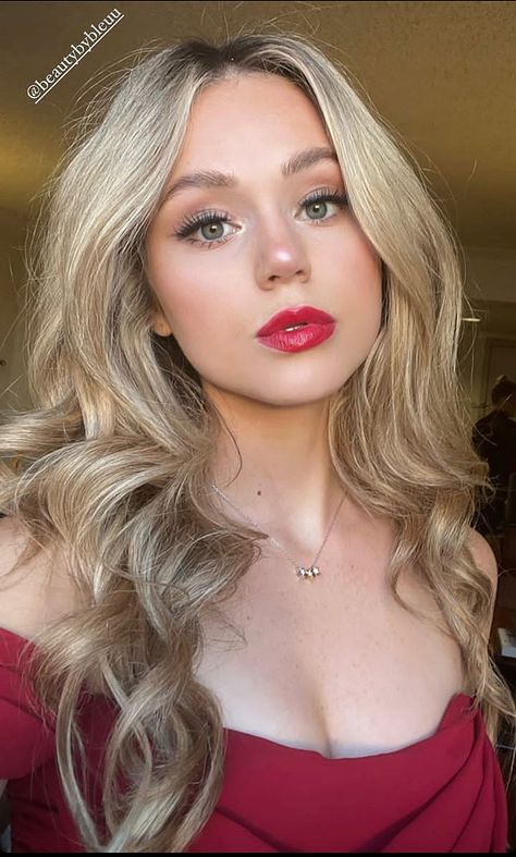 Brec bassinger Brec Bassinger, Simple Image, Stories Instagram, Your Image, Blonde, Actors, Instagram