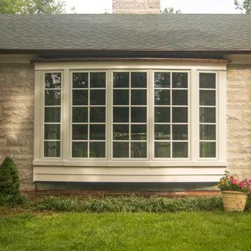 Bay Window Replacement Ideas, Picture Window Replacement Ideas, Bow Window Exterior, Office In Garage, Bay Window Replacement, Window Bump Out, Ideas For Sunroom, Pop Out Window, Pella Doors