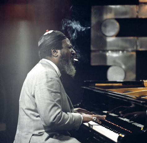 Monk Pictures, Bill Evans, Thelonious Monk, Jazz Artists, Cool Jazz, Jazz Piano, Playing Piano, Smooth Jazz, Miles Davis