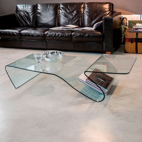 Coffee Table Transparent, Transparent Coffee Table, Glass Coffee Table Decor, Coffee Tables Ideas, Clear Coffee Table, Italian Living, Perfect Coffee Table, Minimalist Kitchen Design, Versatile Furniture