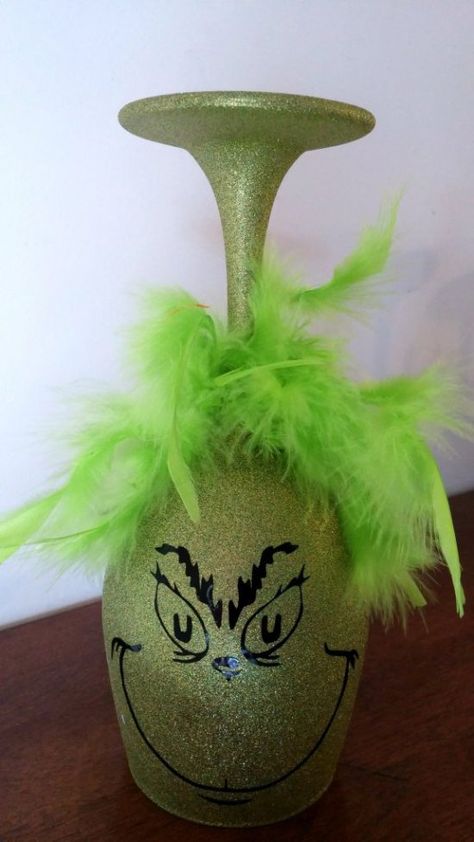 Grinch Glittered Glass | 25+ MORE Grinch Crafts and Cute Treats Grinch Wine Bottle, Wine Bottle Crafts Diy, Wine Glasses Diy, Diy Grinch, Christmas Instagram Pictures, Grinch Crafts, Wine Glass Candle Holder, Christmas Wine Glasses, Wine Glass Candle