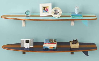 A take on surfboard shelves could be amazing!! two surfboard wall shelves with items on them Bedroom Ideas For Guys, Room Decor For Men, Surfer Room, Surf Room Decor, Deco Surf, Surf Room, Surfboard Wall, Surf Decor, Beach Room