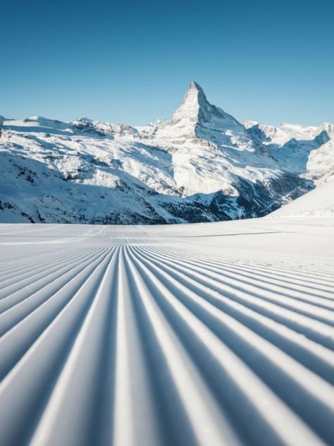 Zermatt Ski Resort, Switzerland Skiing In Switzerland, Zermatt Switzerland Skiing, Skiing In The Alps, Zermatt Ski, Ski Resort Switzerland, Zermatt Switzerland, Wall Inspiration, Ski Slopes, Ski Resorts