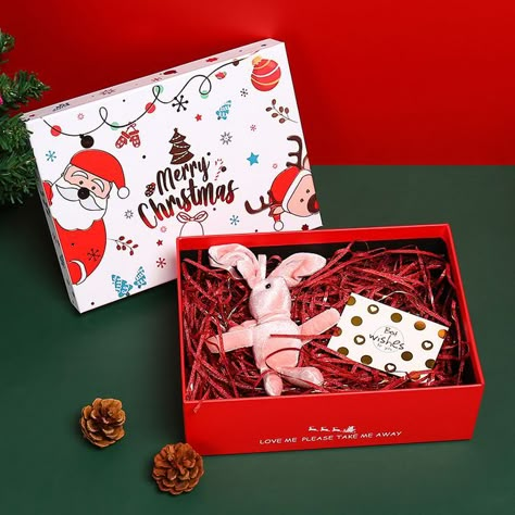 Christmas Campaign Photoshoot, Christmas Hampers Photoshoot, Christmas Hampers Photography, Christmas Box Packaging, Christmas Box Design, Christmas Gift Photography, Christmas Packaging Design, Xmas Hampers, Christmas Hampers