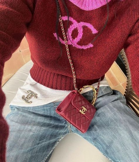 Chanel Sweater, Chanel Outfit, Denim On Denim, Looks Chic, Mode Vintage, Mode Inspiration, Fashion Killa, Kylie Jenner, Look Fashion