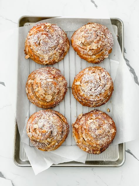 Almond Cream Brioche Buns Almond Cream Filling, Almond Filling, Brioche Dough, Sweet Kitchen, Soft Background, Breakfast Pastries, Almond Flavor, Almond Cream, Brioche Buns