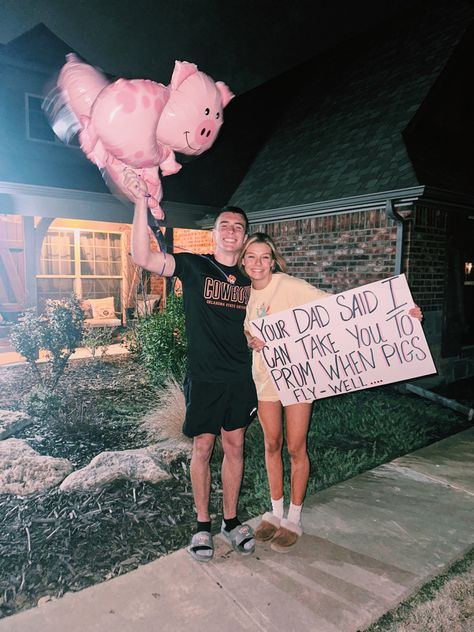 Formal Posters Ideas, Winnie The Pooh Promposal Ideas, Dance Posters Proposal Funny, Cutest Promposal Ideas, Promposal Ideas Country, Poster Proposal Ideas, Big Promposal Ideas, Promposals Prom, Unique Promposal Ideas