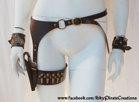 MADE TO ORDER Steampunk leather belt with a garter, plastic brass toned bullets and gun holster. The gun holster will fit a small derringer Thigh Knife Holster, Lady Mechanika, Leather Garter Belt, Knife Holster, Thigh Belt, Thigh Holster, Leather Garter, Steampunk Leather, Leg Harness