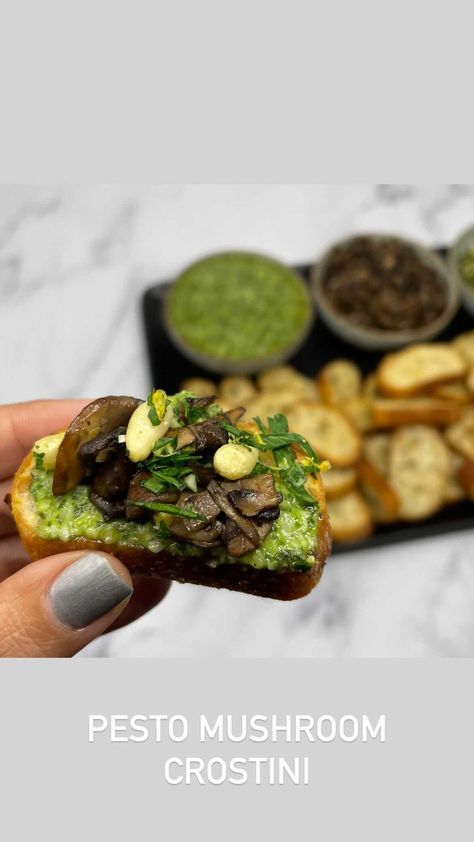 Pesto On Bread Appetizers, Pesto Ricotta Crostini, Garlic Mushroom Bruschetta, Mushroom Bruschetta With Gruyere, Mushroom Bruchetta Appetizers, Appetizer Bar, Mushroom Crostini, Crostini Appetizer, Baby Bella Mushrooms