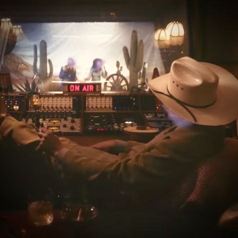 50s Cowboy Aesthetic, 60s Western Aesthetic, Old American Aesthetic, Country Singer Aesthetic Men, Country Band Aesthetic, Vintage Country Music Aesthetic, Country Rock Aesthetic, Space Cowboy Aesthetic, Cowboy Core