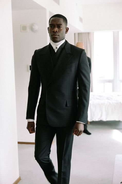 Damson Idris Style, Black Mens Fashion Suits, Damson Idris, Sidney Poitier, Great Minds Think Alike, Classy Outfits Men, Black Actors, Gala Events, Steve Harvey