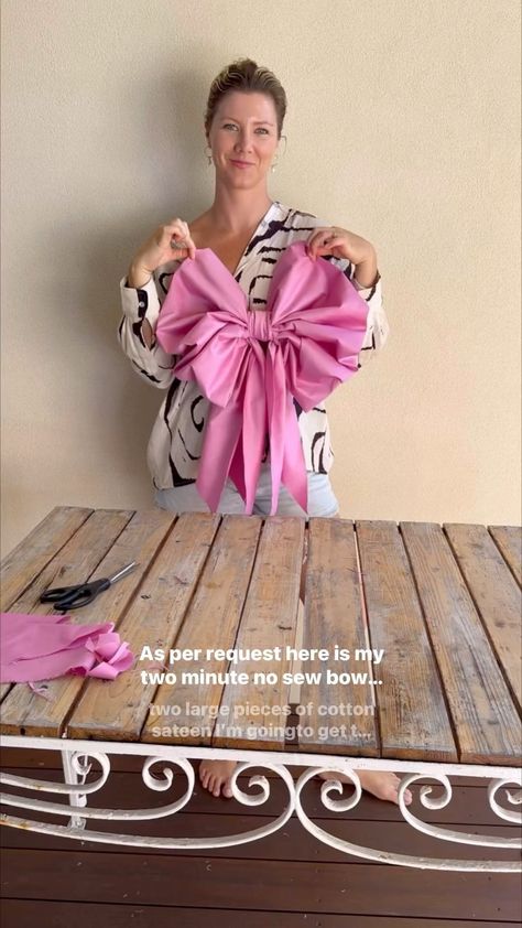 Two Minute No-Sew Bow 🎀 For Christmas, weddings or dreamy soirées… the giant bow is well and truly making a comeback right now. And as a … | Instagram Anthropology Bow Garland, Tulle Christmas Bow, Bow Craft Ideas, Tree Top Ribbon Bow Diy, How To Tie Big Bows With Ribbon, Bow Out Of Fabric, How To Make An Extra Large Bow, Net Bows Diy, Diy Giant Fabric Bow