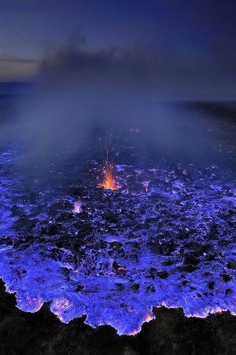 Blue Lava Volcano, Natural Disasters Wallpaper, Lava Aesthetic, Ijen Volcano, Ijen Crater, Blue Volcano, Book Cover Background, Blue Lava, Nature Tourism